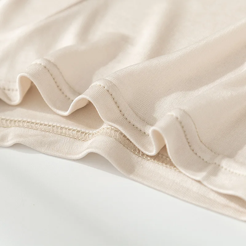 Flame of dream Silk Men's Silk Underwear Middle Waist Sports Boxers Comfortable Loose Breathable Men's Panties 21-888