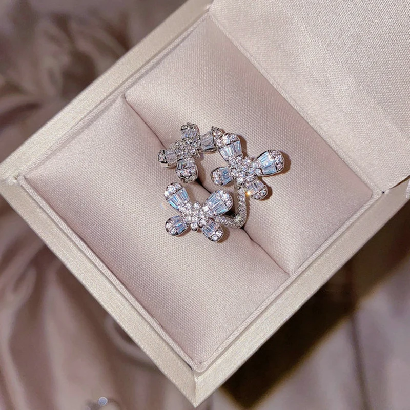 

2020 New Luxury Three Small Butterflies 925 Sterling Silver Zircon Engagement Wedding Eternity Ring Fresh Sweet Rings for Women