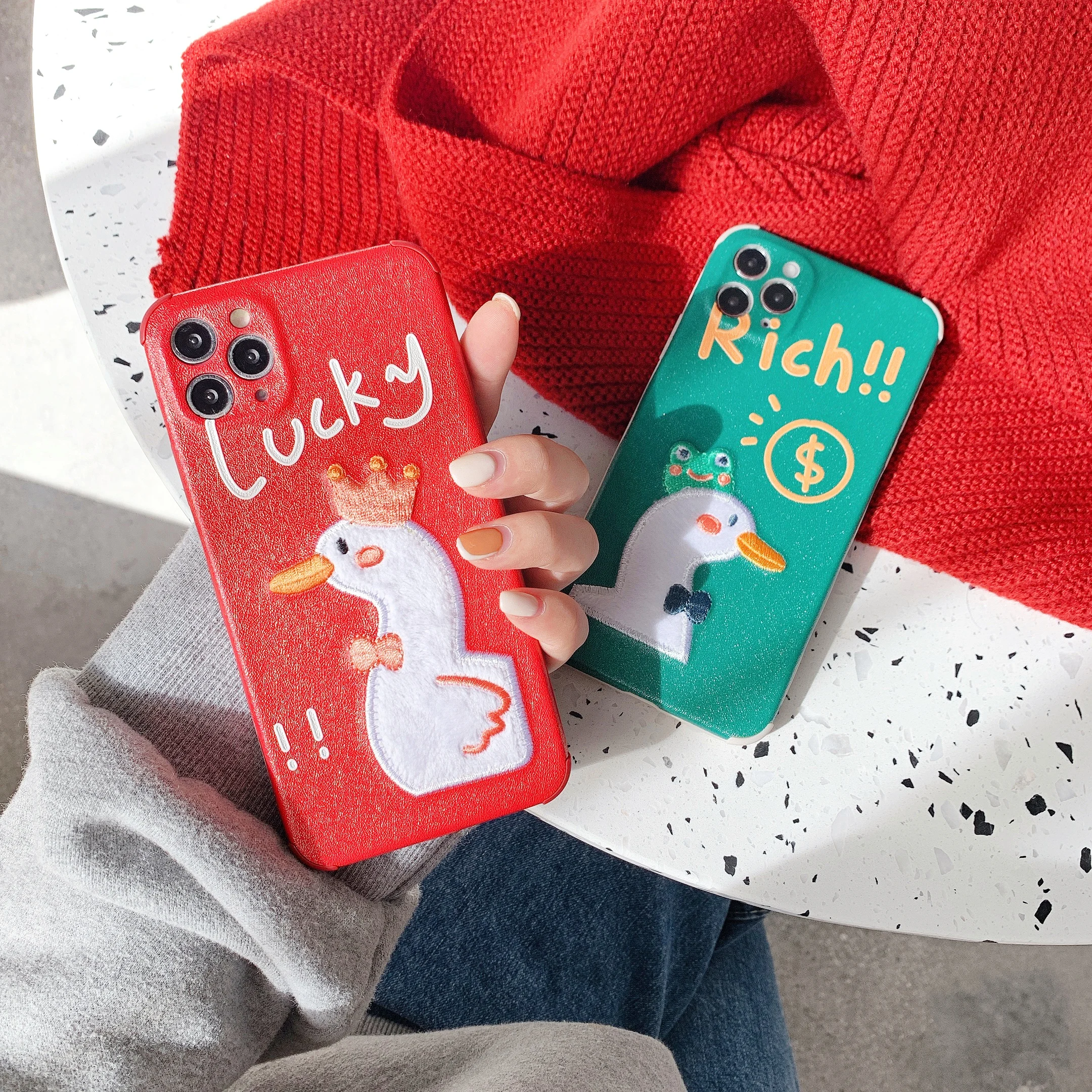 

Silk pattern-embroidery plush duck is suitable for iphone11ProMax mobile phone case 7/8plus x xsmax xr protective cover