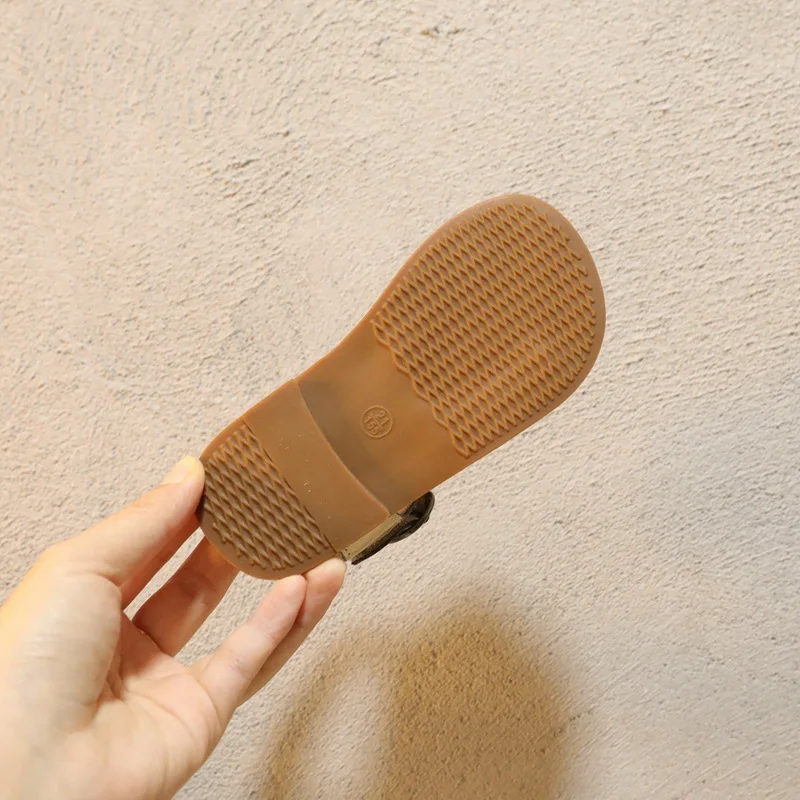 

2021 Summer Style Children's Sandals Fashion Girls Flats Leather Shoes Retro Woven 3-4 Years Old Girl Baby Summer Beach Shoes