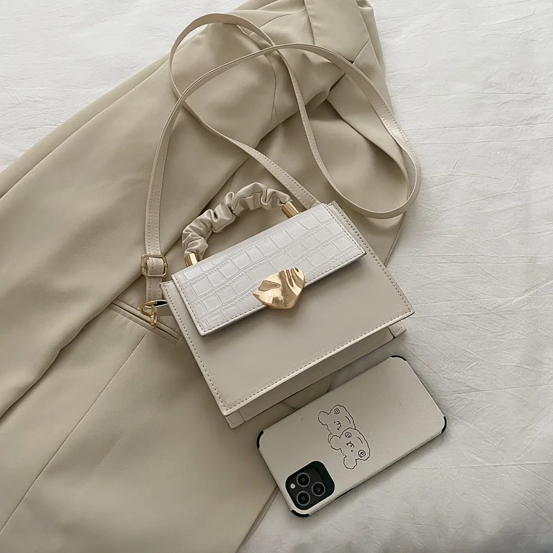 

Новинка лета 2021, женская новая модная квадратная однотонная сумка-мессенджер в Корейском стиле с цепочкой