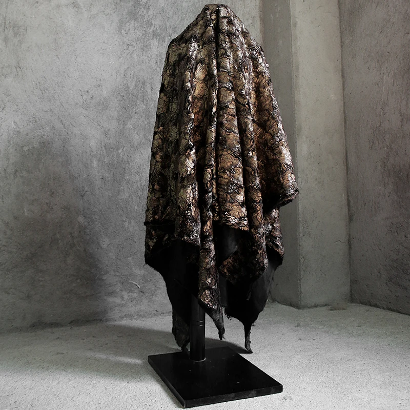 Пальто из искусственной шерсти и искусственного меха золотисто-коричневого