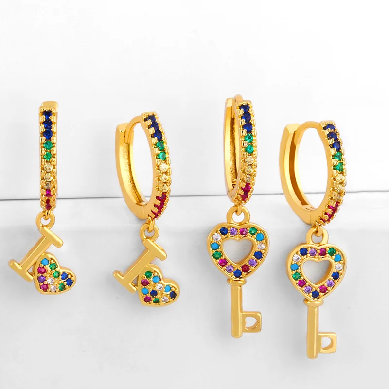 Женские серьги гвоздики с фианитами Золотые маленьким кубическим цирконием