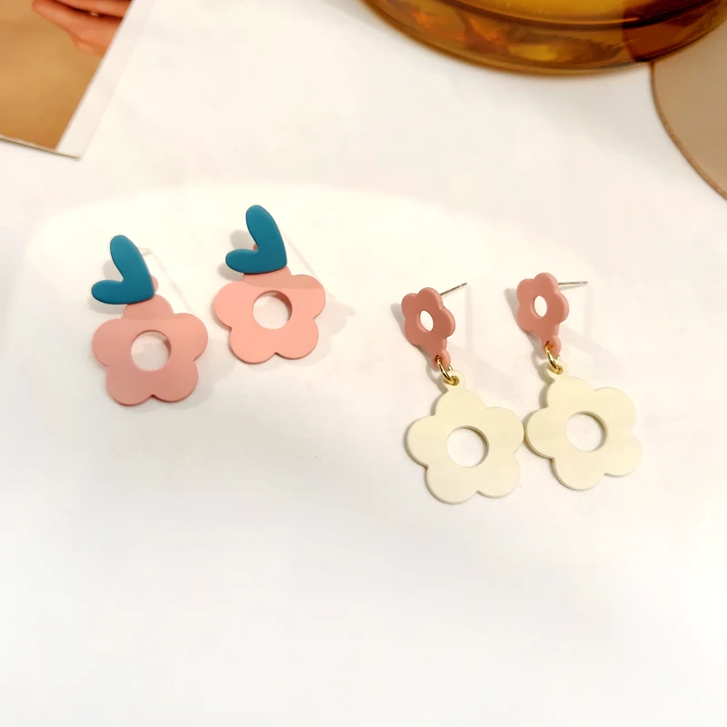 

S925 needle Modern Jewelry Heart Flower Earrings Pretty Design Sweet Temperament Coating Drop Earrings For Girl Lady Gifts