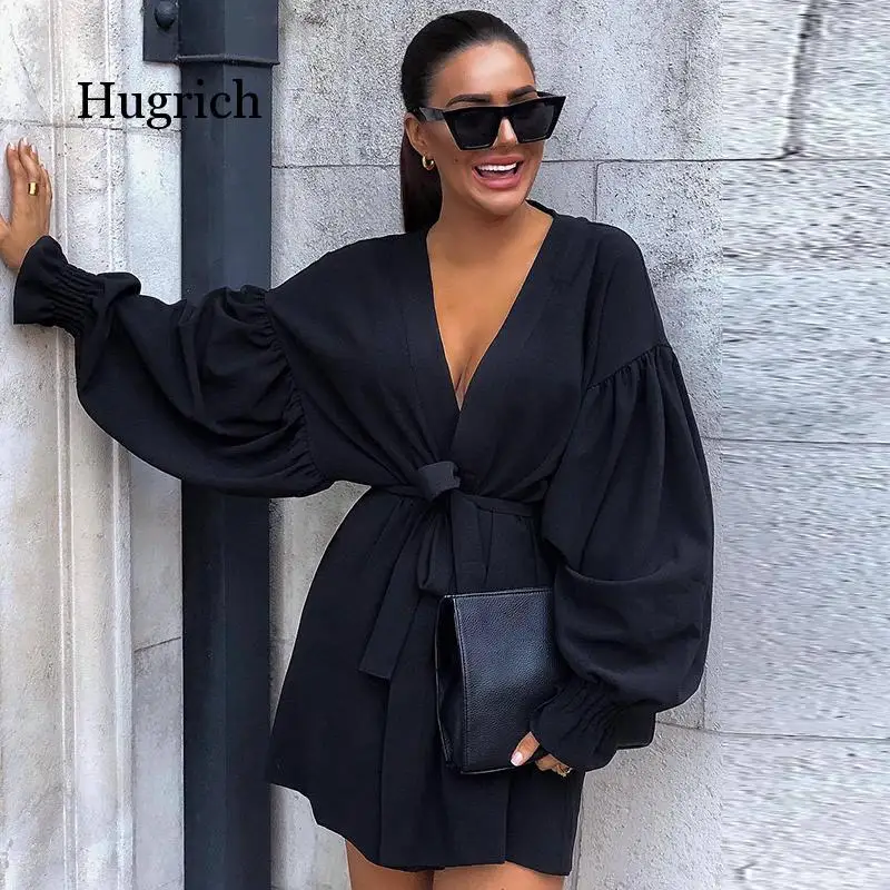 Женское Короткое платье-рубашка с длинным рукавом-фонариком и глубоким