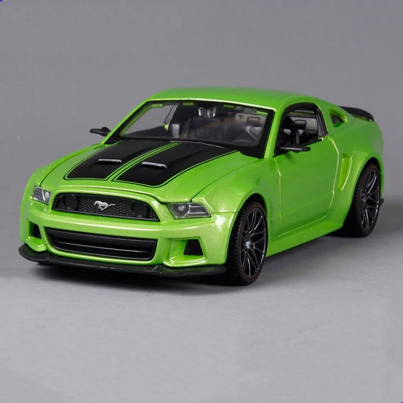 Изысканная 1:24 модель из сплава Mustang GT спортивного автомобиля коллекция премиум и