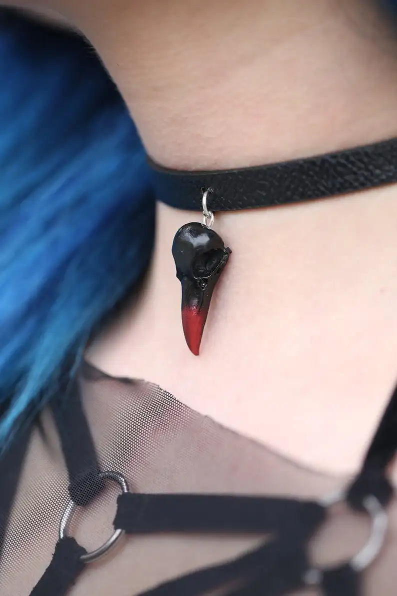 Черное кожаное ожерелье с вороном черепом смолой вороной стимпанк Готическая