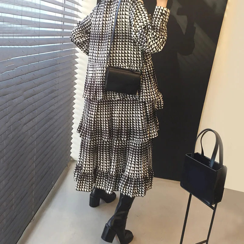 

2021 Spring Women Loose Casual Turn Down Collar Long Sleeve Panel Plaid Patchwork Ruffles Dress 16W283