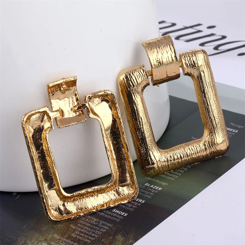 Женские прямоугольные серьги с геометрическим узором металлические золотые для