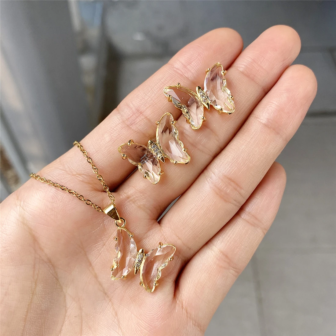 

Shiny Side New Accessories Elegant Crystal Butterfly Stud Earrings for Women Simple Style Candy Color Insect Earrings