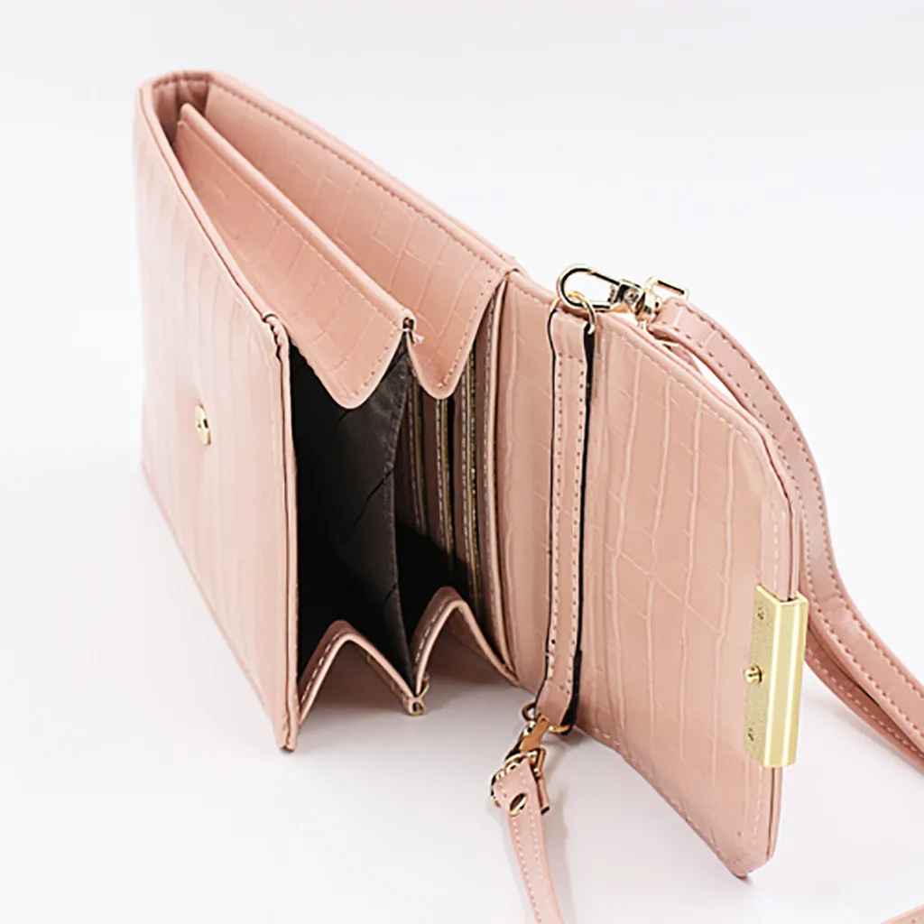 На застежке с отделением для хранения множества-карты сумки из натуральной кожи