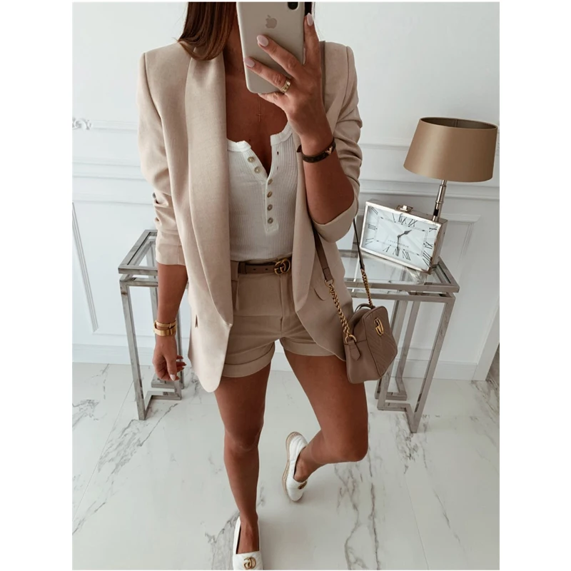 

Женский деловой пиджак, цвет белый, черный