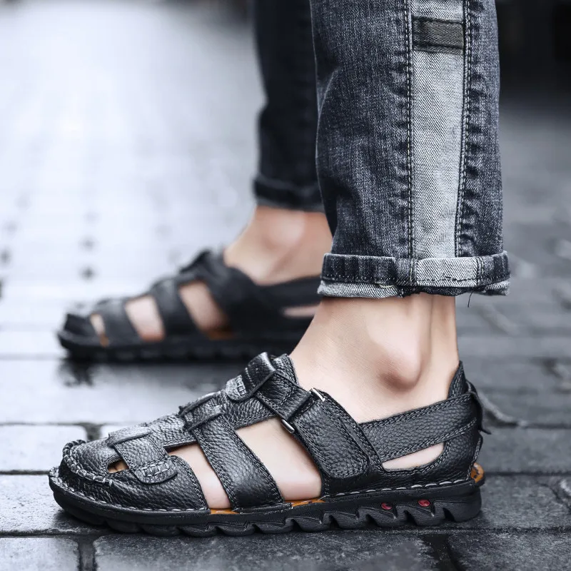 

Men High Quality Flat Casual Hollow Out Home Wear-resistant Famous Brand Non-slip Breathable Light Outdoor Shoes Men's Sandals