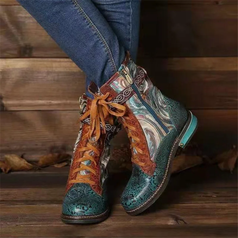 

Cross-border foreign trade women's boots new winter boots 2021 plus size ethnic style ladies mid-tube fashion Martin boots