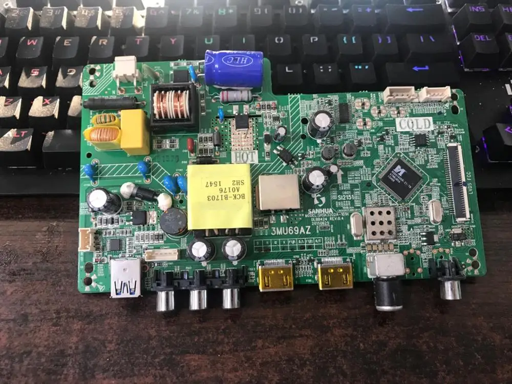 

Оригинальный 32CE6330 материнская плата SHSK3202A-101H 3MU69 с LVW320CSDX E12