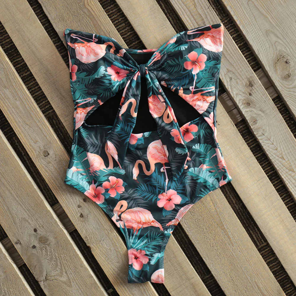 Соблазнительный слитный красный купальник 2020 с оборками и глубоким V образным