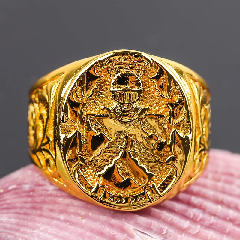 Мужское кольцо ручной работы в стиле панк золотистое с изображением короны и
