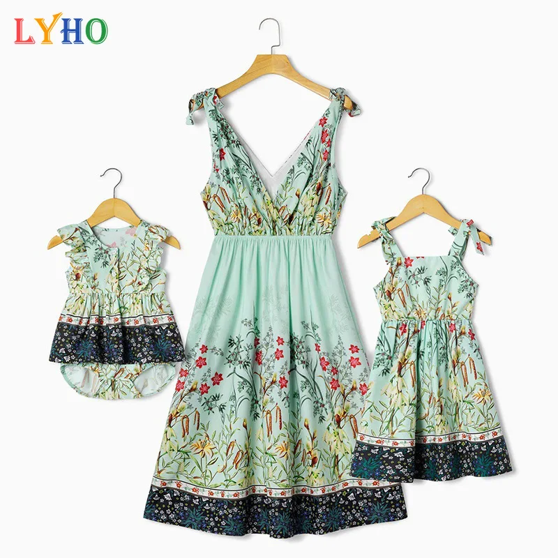 

Spring Mother Daughter Macthing Dresses Family Set Sequin Mom Baby Mommy and Me Clothes Long Sleeve V-neck Women & Girls Dress