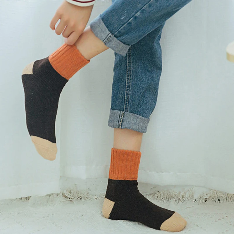

Autumn Retro Thickening Women Socks Winter Wool Patchwork Socks Female New 5 Colors Tube Sock Students Hosiery