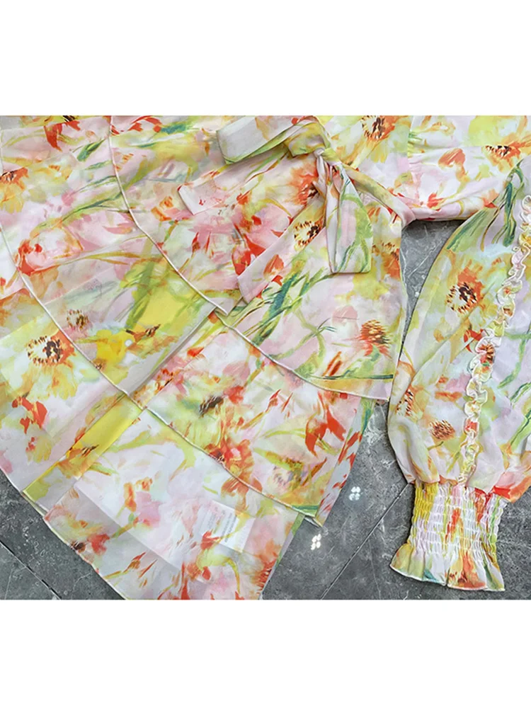 

Retro print geometric pattern frills V-neck tie waist waist loose big hem dress ladies autumn new multi-level puff skirt