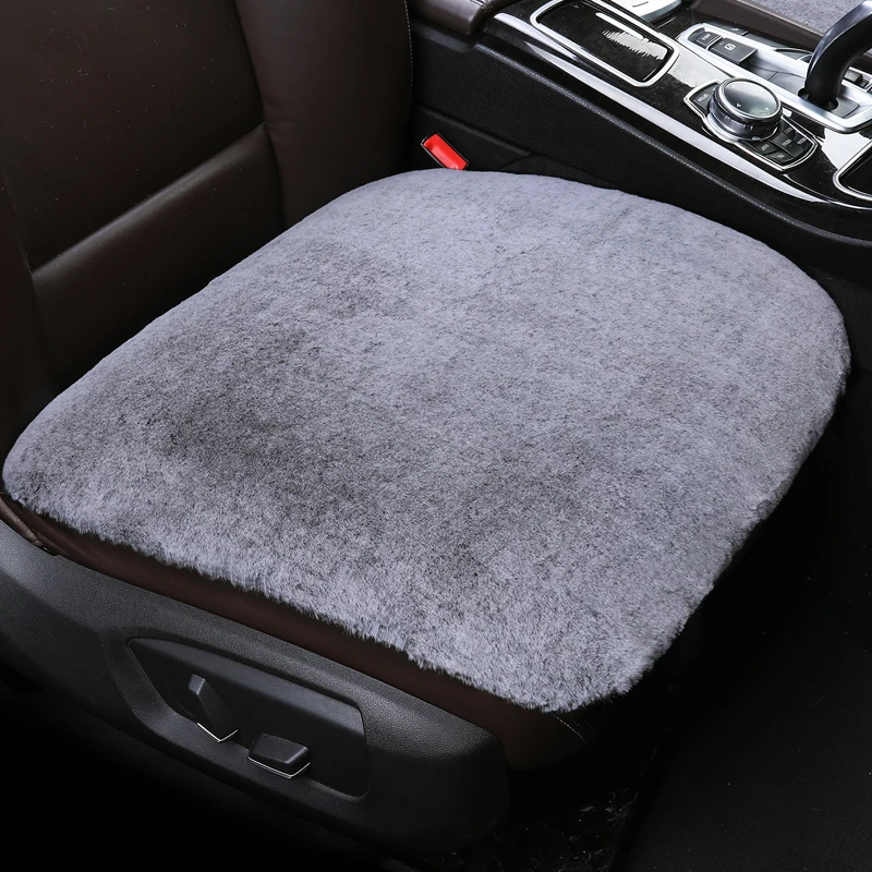 値段 冬暖かいユニバーサル毛皮クッションプロテクターフロントリア自動車カバーパッドオートインテリアアクセサリーマット椅子