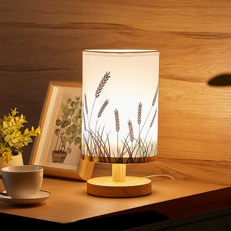

Creative warm desk lamp bedroom bedside table net red Nordic remote control energy-saving small night lamp baby feeding modern s