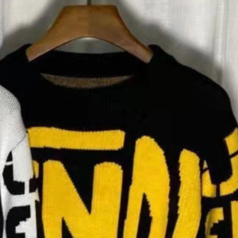 

High Version Letter Jacquard Sweater Loose and Thin Top Men's and Women's Sweater