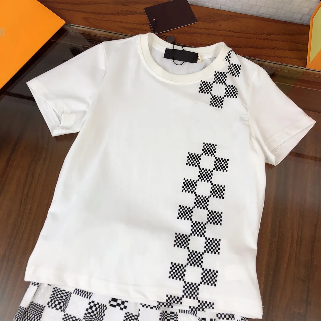 

High-end children's clothing boy suit summer 2021 new foreign style big children's cotton short-sleeved shorts two-piece male tr