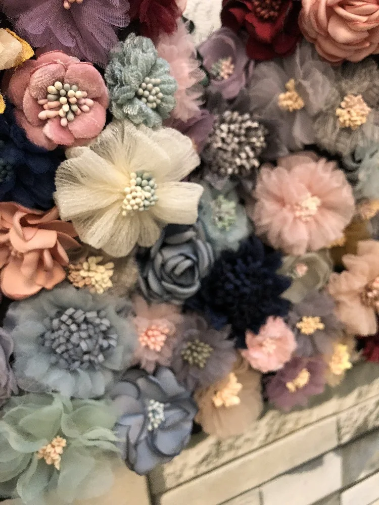 Жилет с завышенной талией и 3D вышивкой мягкая разноцветная кофта блестками