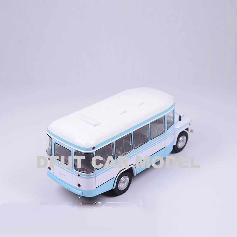 Игрушка из сплава в масштабе 1:43 модель автобуса Советского Союза KAVZ-685