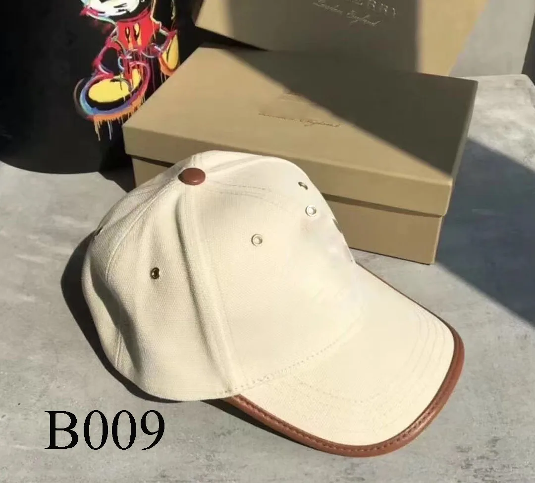 

B009 Classic peaked cap Sun hat The new checkered baseball cap detail quality is super good match 2021 new hot