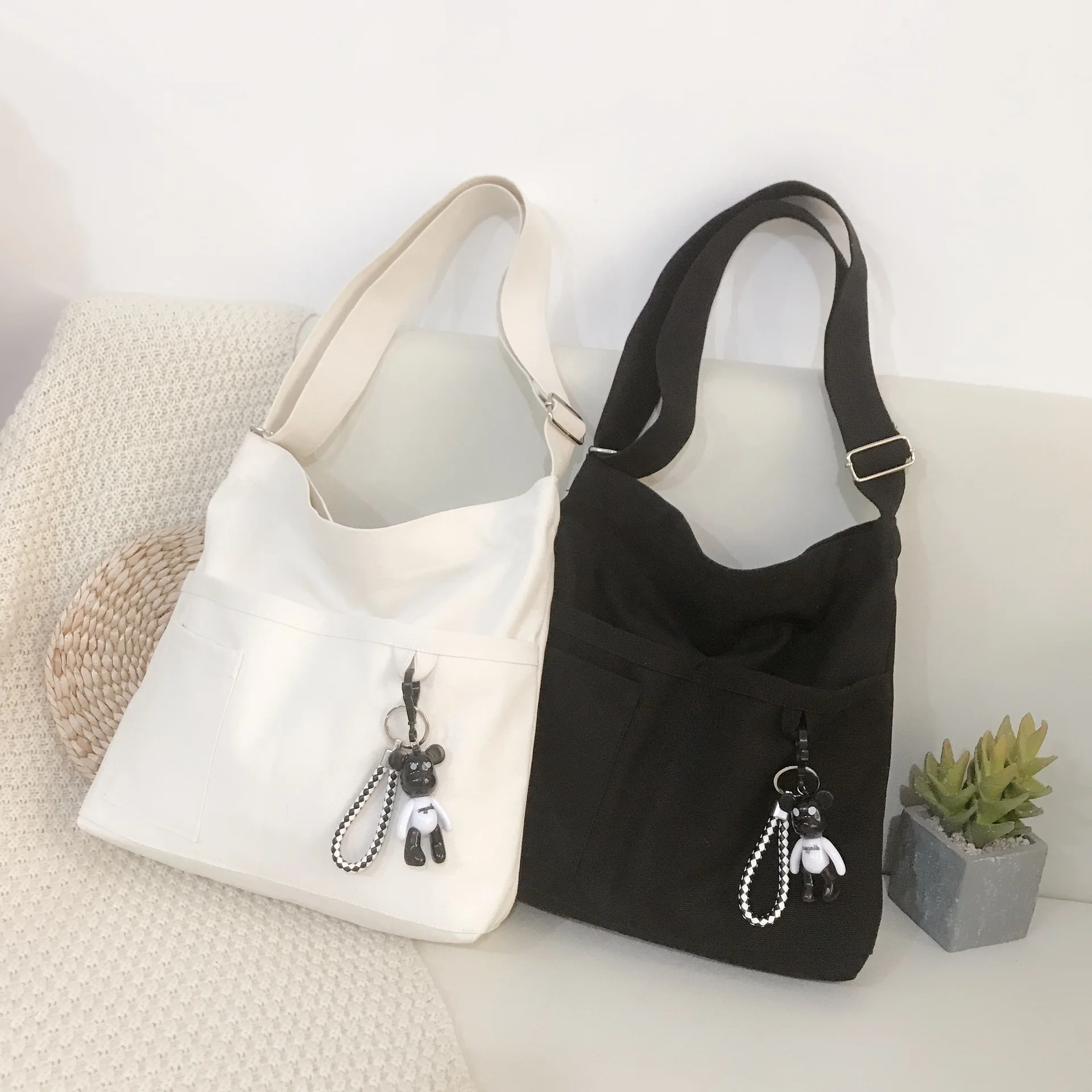 Canvas Bag Women's Single Shoulder Japanese Harajuku Ulzzang Cartoon Zipper Student Cloth Bag Ladies Shopping Bag Phone Case