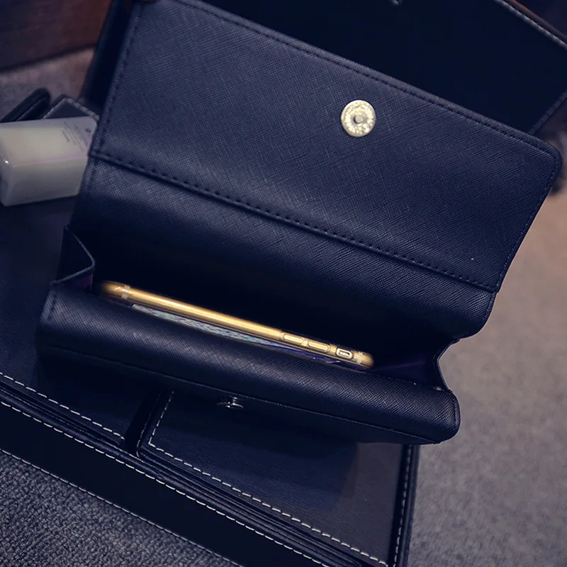 Дизайнерские женские кошельки популярные однотонные кожаные с заклепками