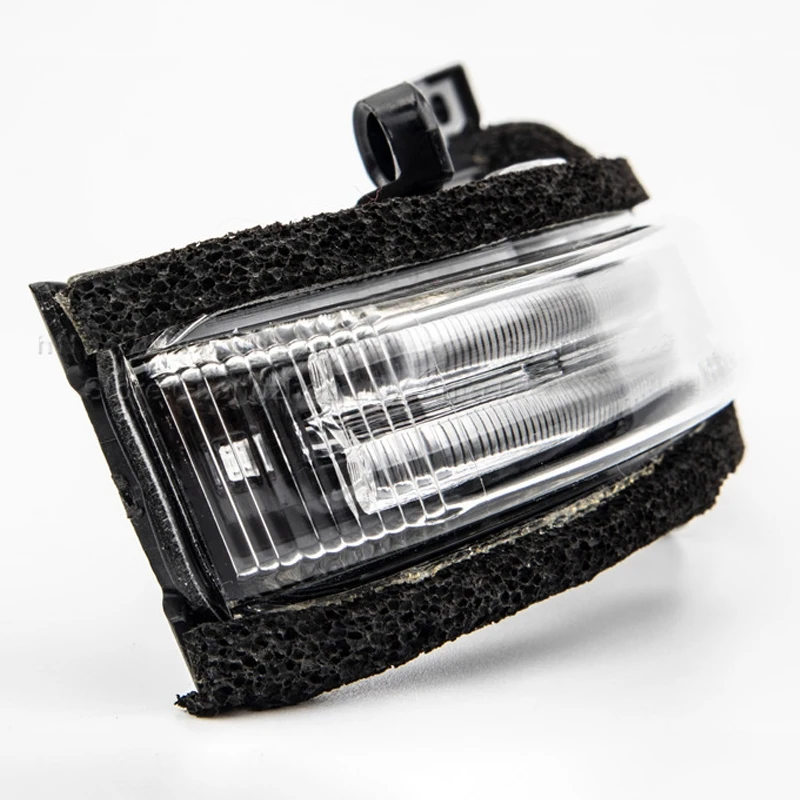 

Car LED Amber Rear View Mirror Turn Signal Light Indicator Lamps for Mitsubishi Outlander 2013-2019 Lancer 2016