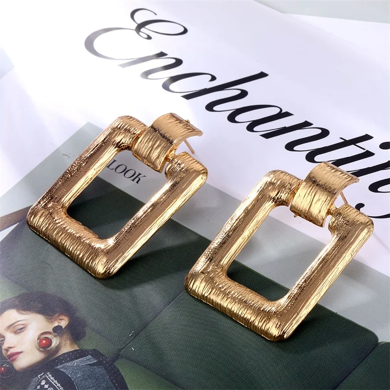 Женские прямоугольные серьги с геометрическим узором металлические золотые для