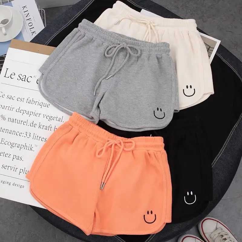 

2021 summer new Korean loose and versatile trend thin shorts student loose sports high waist hot pants female
