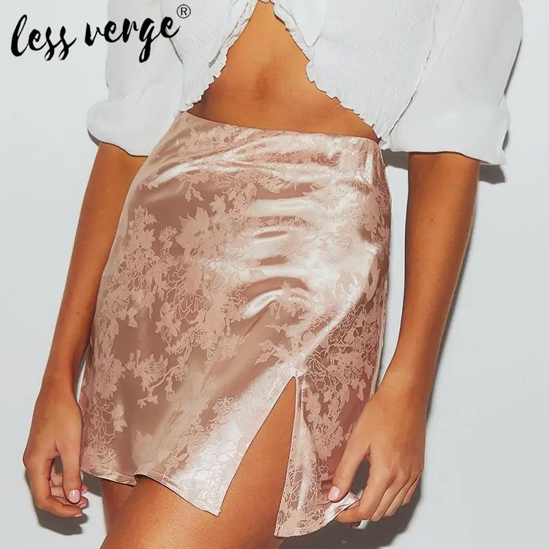 Мини юбка Женская атласная с высокой талией шелковая пикантная короткая