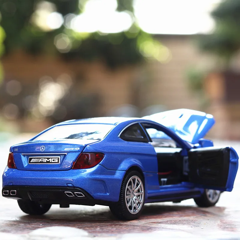 Литая Игрушечная модель автомобиля Benz AMG C63 1:43 коллекционный материал украшение