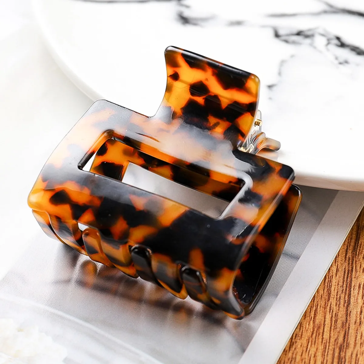 

High Quality Geometric Acetate Hair Claws Large Square Hair Crabs Clip Leopard Grain Hair Clamps For Women Hair Accessories