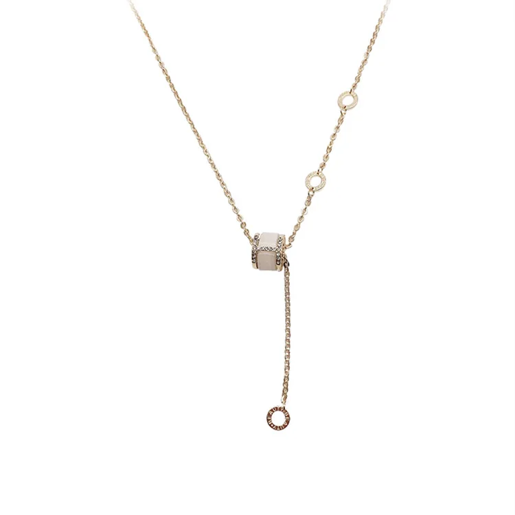 

Gold Chain Butterfly Pendant Choker Elegant Charm Necklace Women Statement Collares Bohemian Party Jewelry Gift Collier