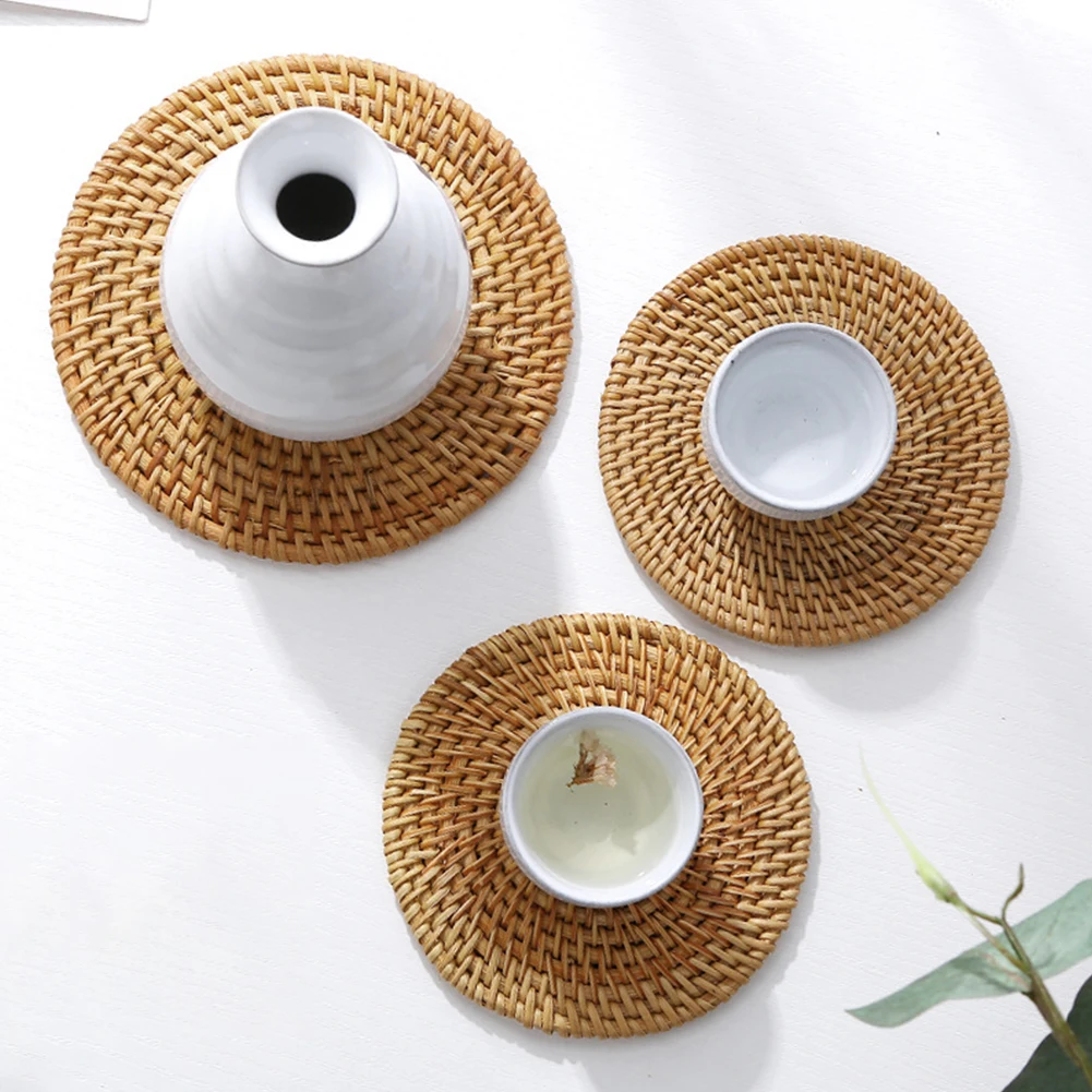 

1PC Round Natural Rattan Insulation Pad Handmade Table Padding Cup Kitchen Woven Holder Drink Coaster Heat Mats Tea Pot Placemat