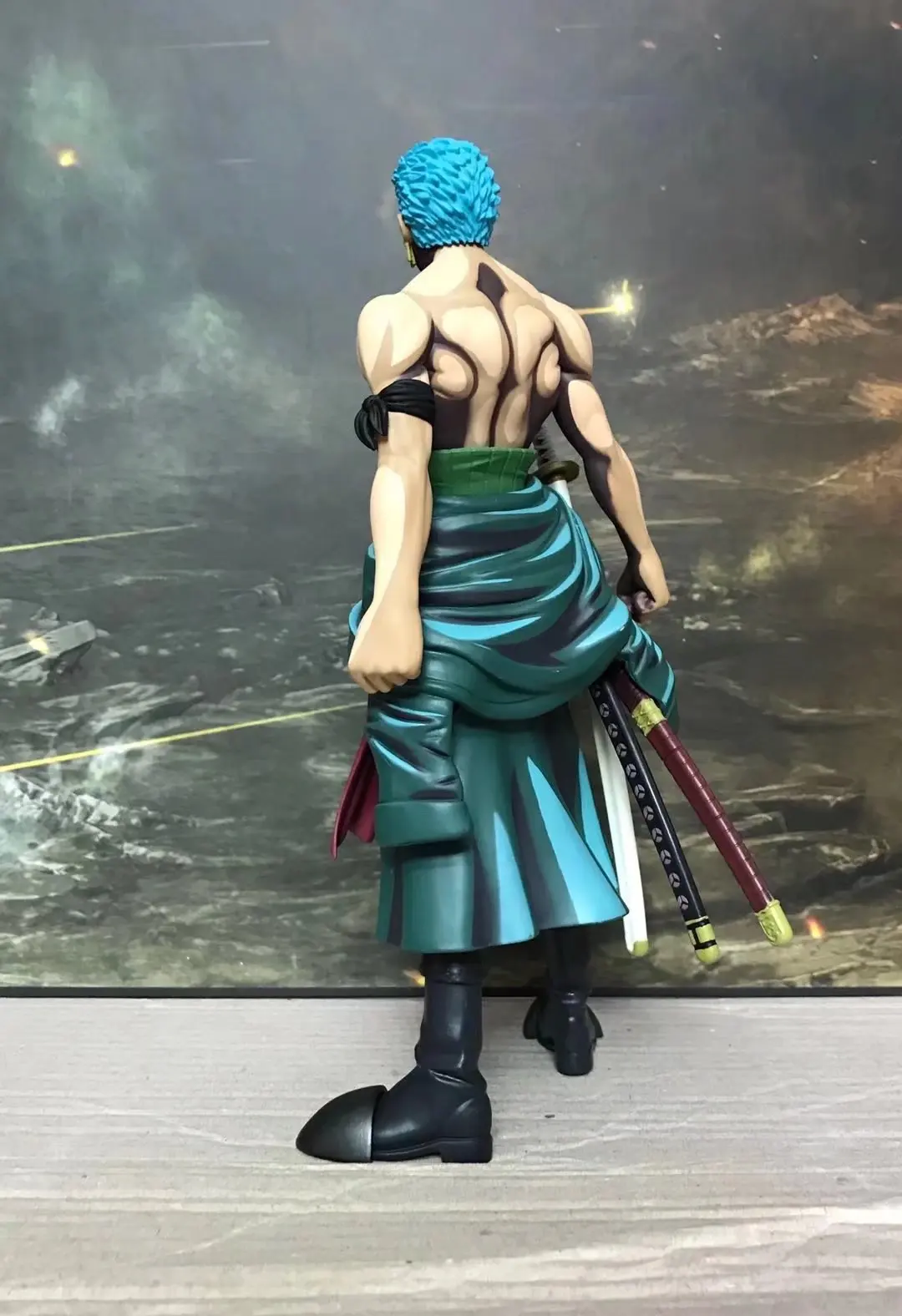 

One Piece Roronoa Zoro MSP Straw Hat Pirates Swordsman Boxed Figure Decoration Model 25cm