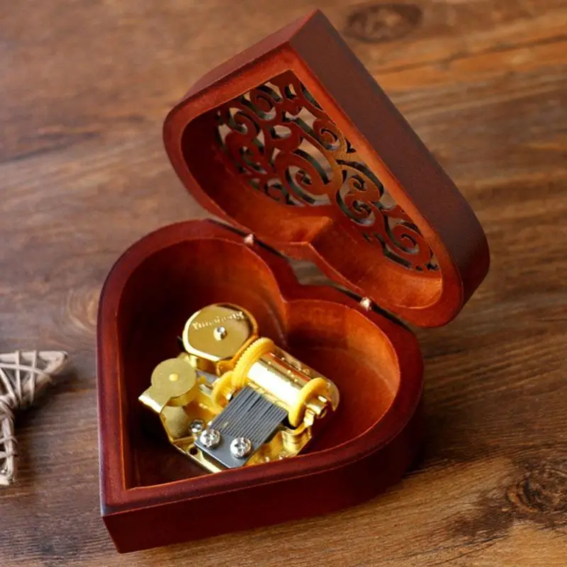 

Creative Heart Shaped Vintage Wood Carved Mechanism Musical Box Wind Up Music Box Gift For Christmas Birthday Valentine'S Day