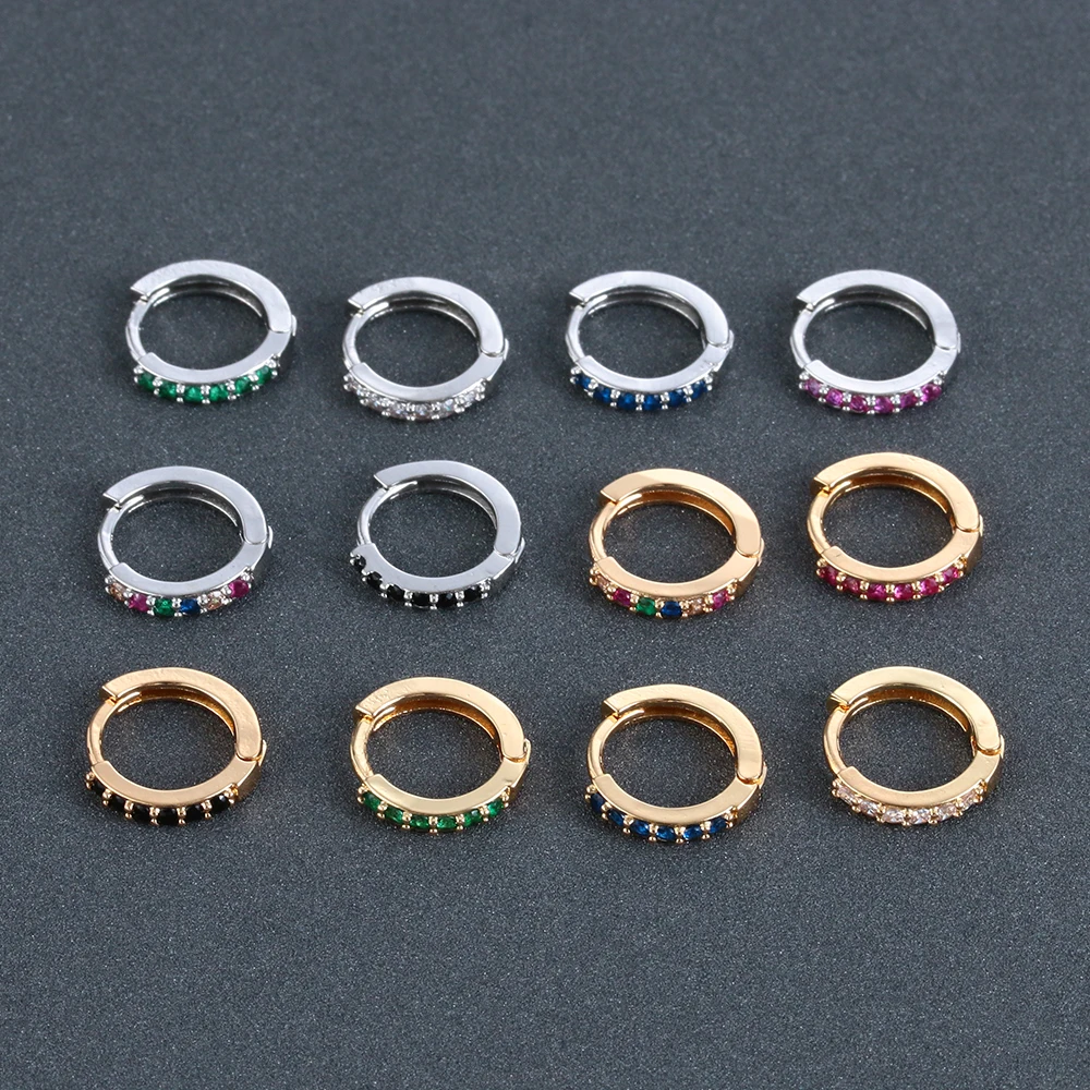 Маленькие серьги-гвоздики 8 мм с золотым наполнителем из циркония женские