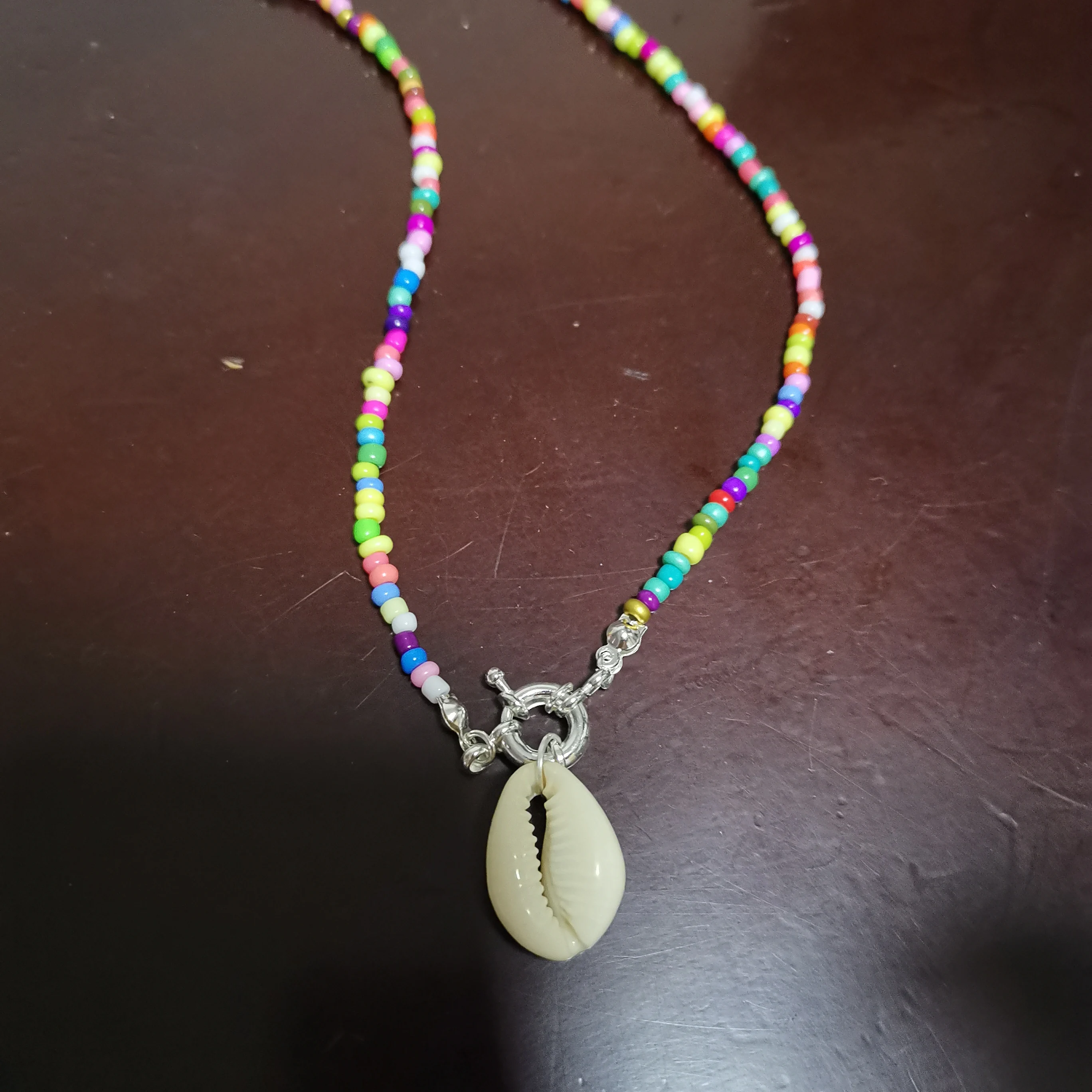 Fashion Colorful Bead Cowrie Shell Choker Necklace for Women Long Chain Pendant Necklace Gold Color Statement Collier Jewelry