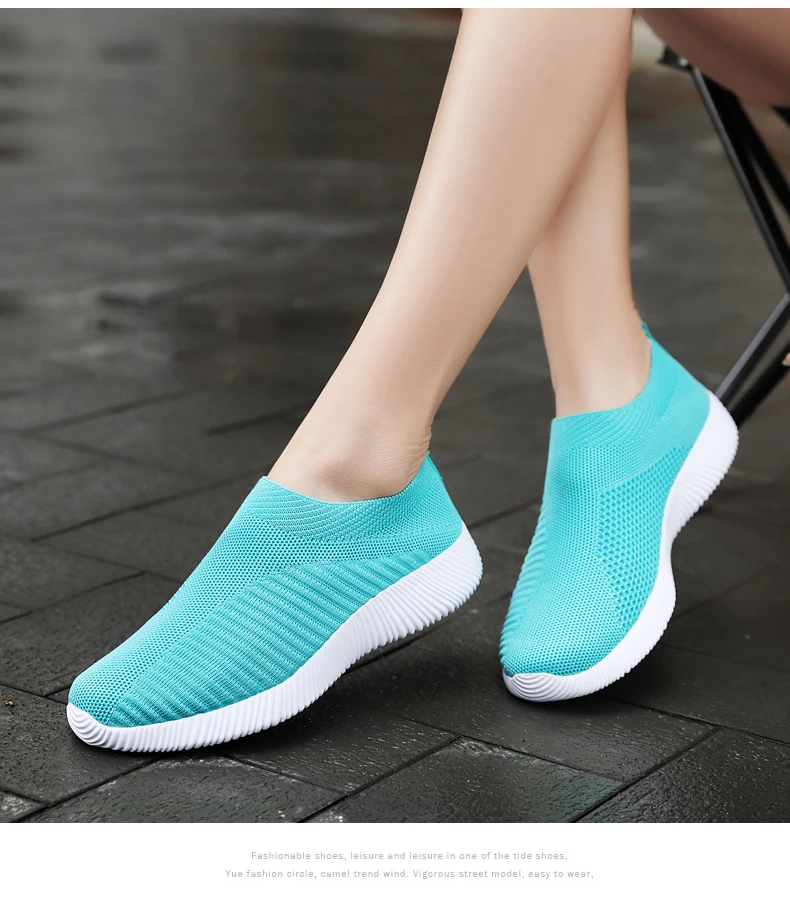 

2020 autumn new style old Beijing cloth shoes women breathable middle age comfortable mother's shoes sxza