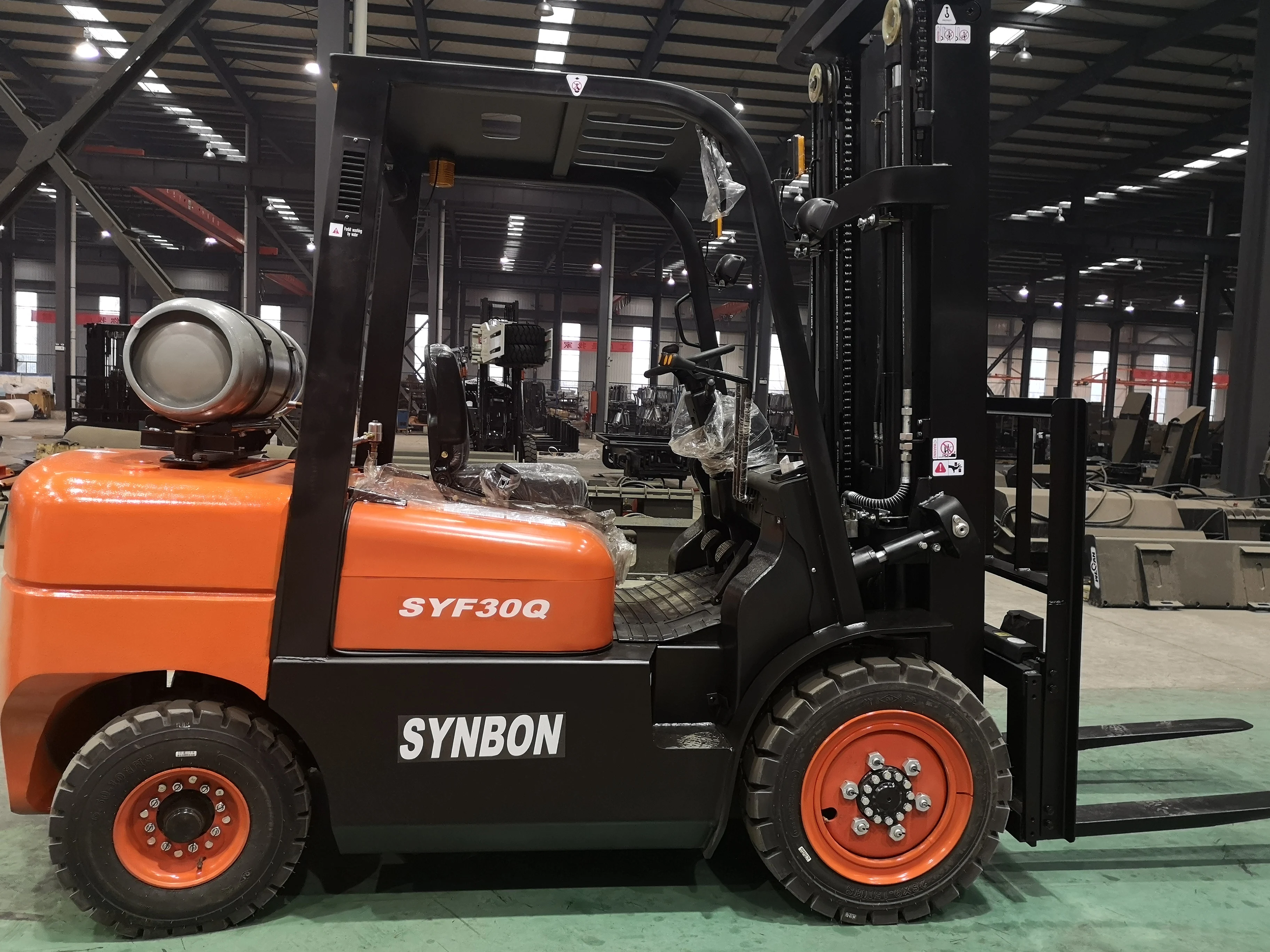 Новый бензиновый вилочный погрузчик SYNBON 3T с двойным топливом | Инструменты