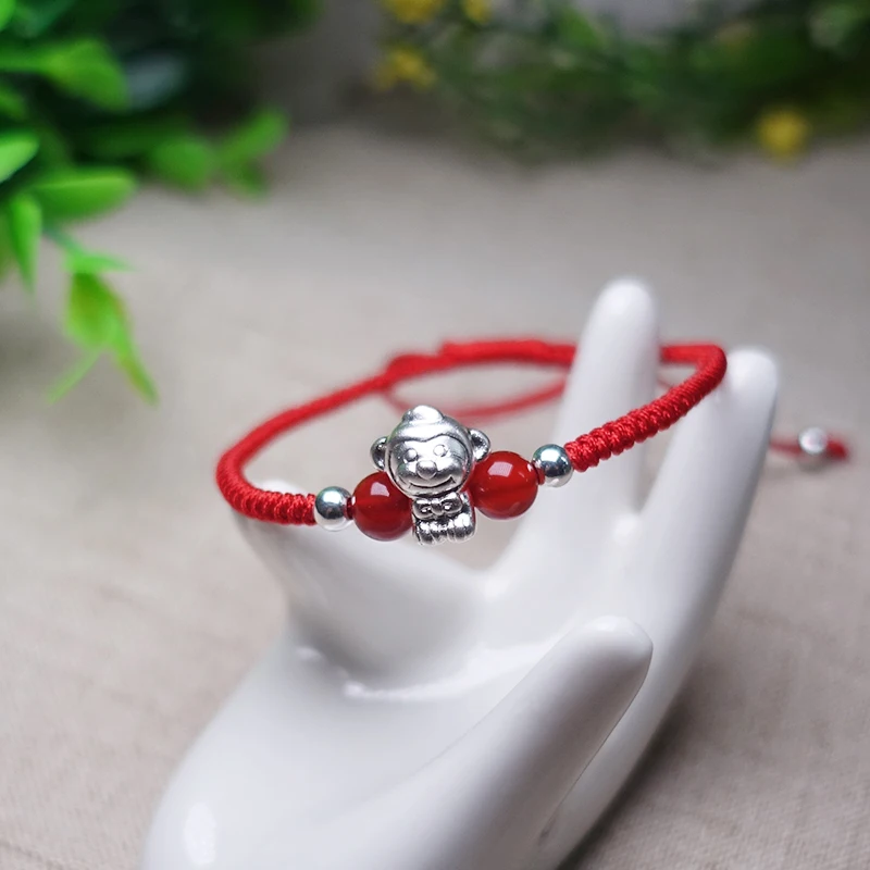 Браслет из серебра S990 пробы с красным китайским знаком зодиака вощеная цепочка