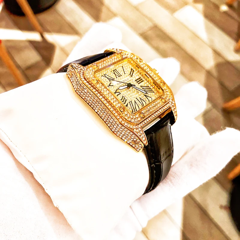 Мужские часы с квадратным большим циферблатом и бриллиантами кожаный ремешок