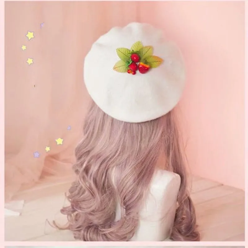 Sweet Strawberry Red Woolen Painter Hat Japanese Style Sweet Lovely Warm Shopping Flat Cap Small Fresh Cute Bear